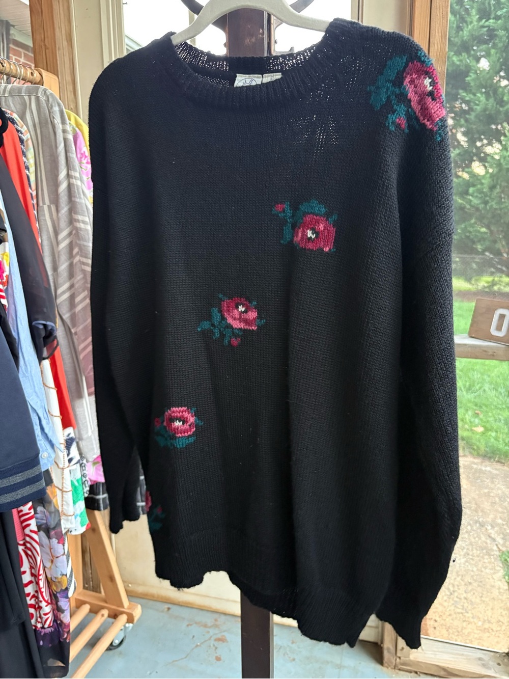 Vintage J.G. Hook 100% Wool Black Rose Floral Sweater L 80s 90s